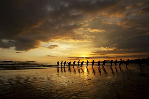 竹鹤日本料理值得加盟吗，竹鹤日本料理如何加盟